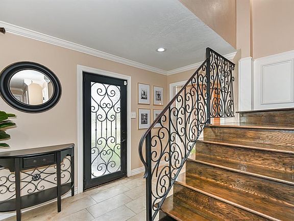 5th image of 20518 Keats Court