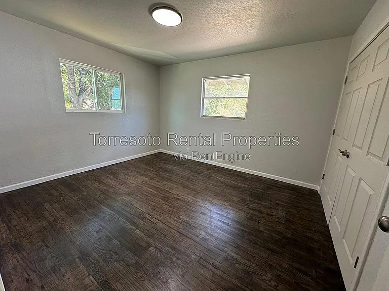 152 Shadwell Dr #D — Photo 14