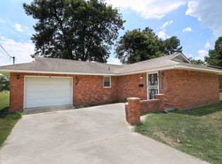 1103 W 4th St, Rector, AR 72461