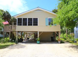 1110 Byrd St, Edisto Island, SC 29438
