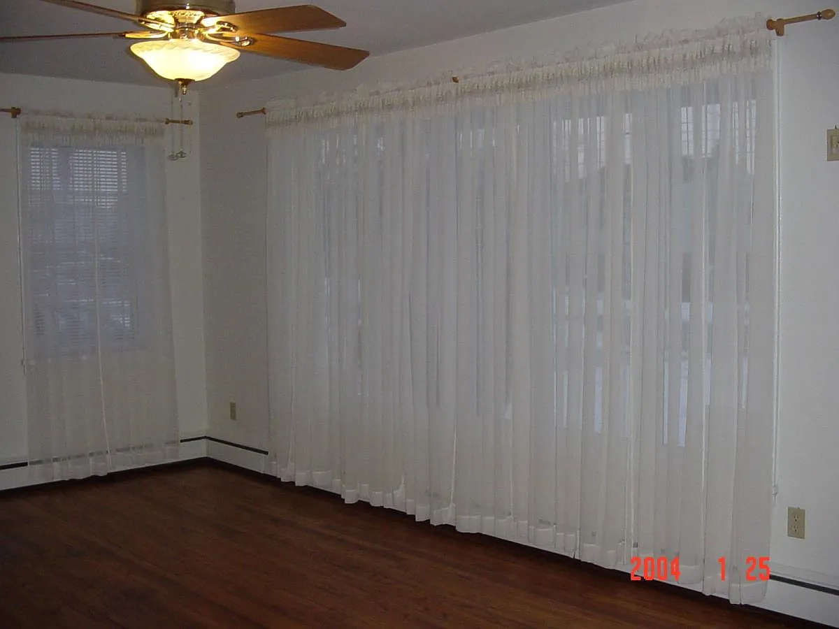 2 bed, 1796 sqft, $1,995 — Photo 4