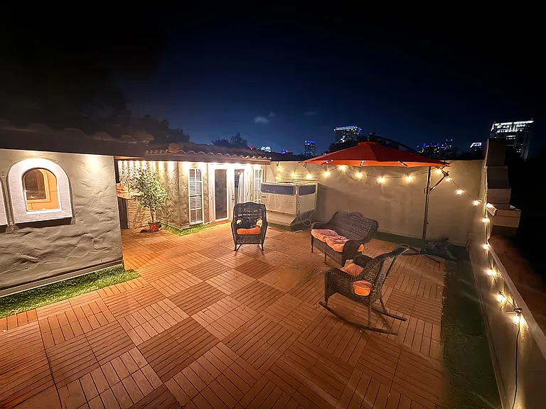606 E Livingston St — Photo 60