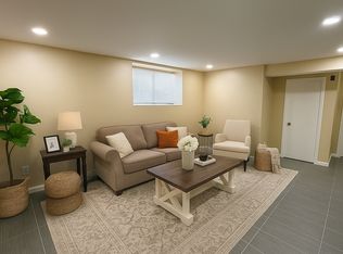 112 Murray St APT 3, Providence, RI 02909