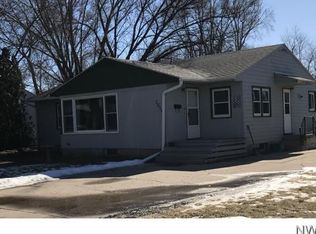1016 Westend Dr, Vermillion, SD 57069
