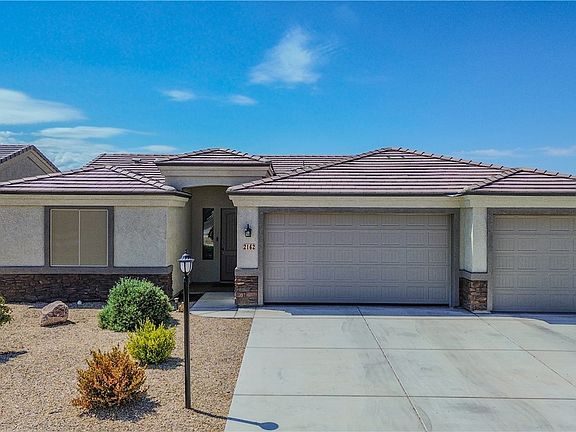 4th image of 2162 Gene Autry Drive
