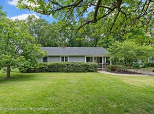 738 Holmdel Rd, Holmdel, NJ 07733