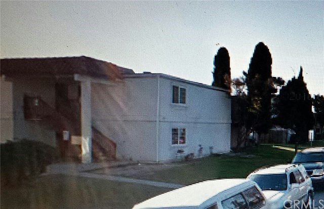 1st image of 210 W Sheila Ln