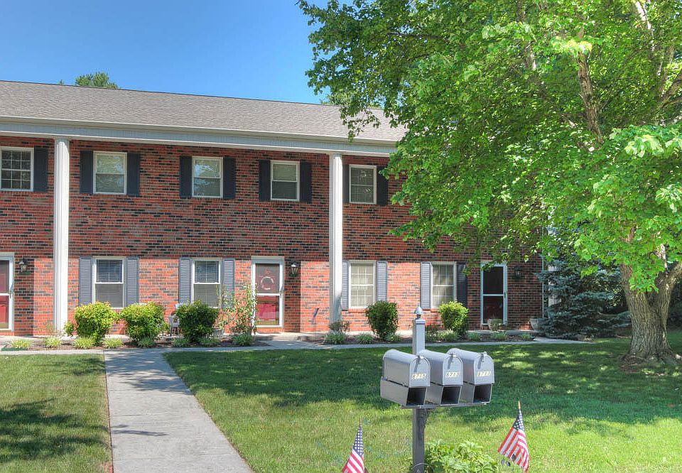 1st image of 8711 Aragon Ln