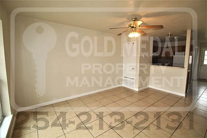 2 bed, 1.5 bath, 1000 sqft, $750 — Photo 2