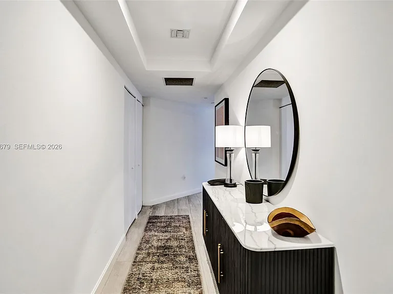 45 SW 9th St #2001 — Photo 31