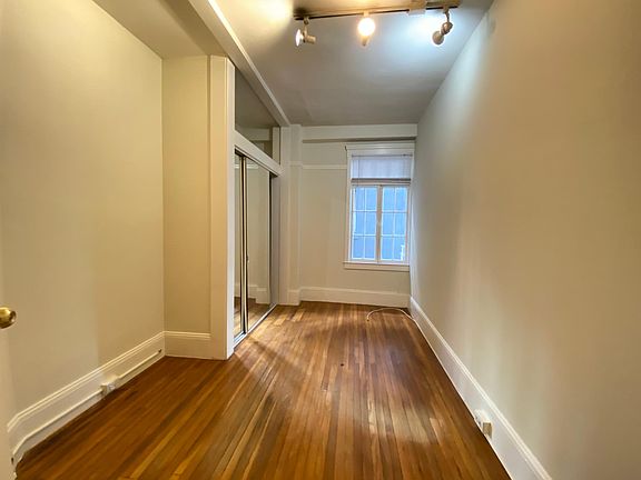 5th image of 424 Jones St #305