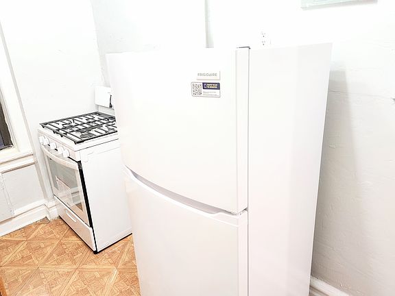 3rd image of 307 Eastern Pkwy #3L