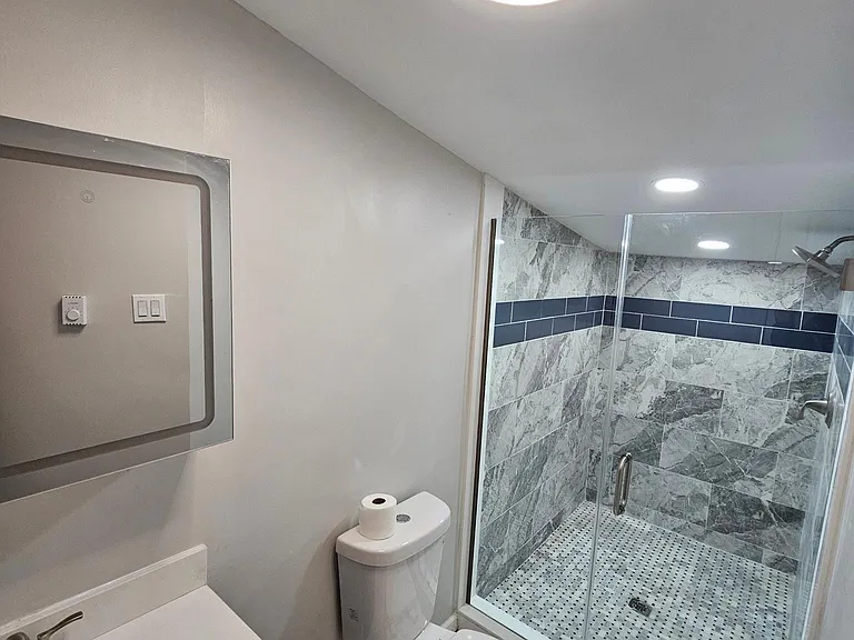 2702 Pratt St — Photo 19