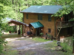 556 Roaring Creek Ln, Waynesville, NC 28785