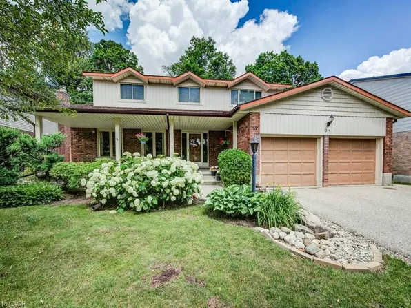 94 McCarron Cres, Waterloo, ON N2L 5N2