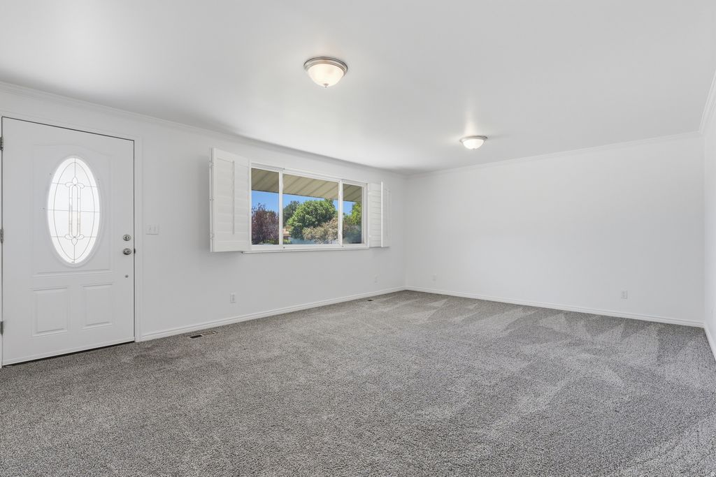 Apartment in American Fork, Utah County - View 2