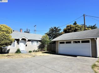 326 N Pleasant Ave, Lodi, CA 95240