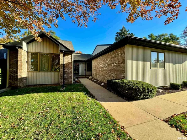 7614 N Patton Ln, Peoria, IL 61614