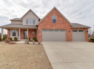 3901 Rave Rd, Bloomington, IL 61705