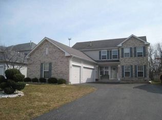 35 N Brittany Ln, Hainesville, IL 60030