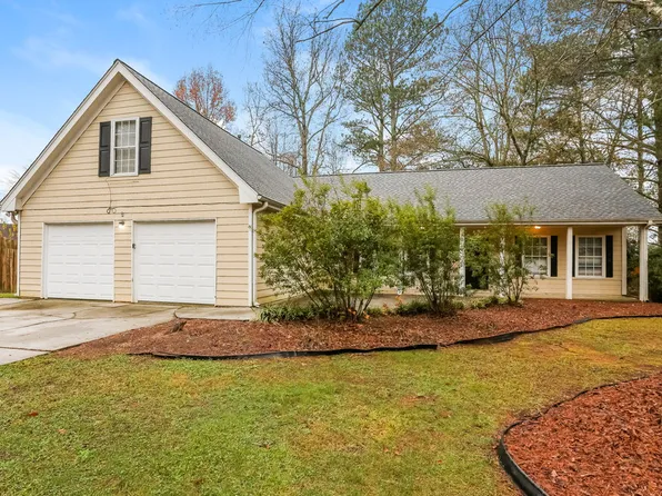 3535 Garden Walk Ln, Loganville, GA 30052