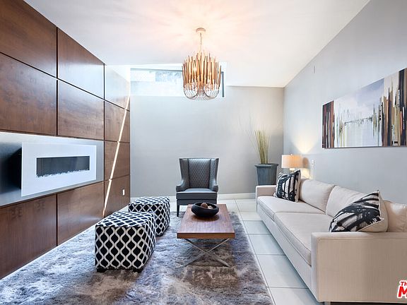 3rd image of 8755 N Shoreham Dr #202