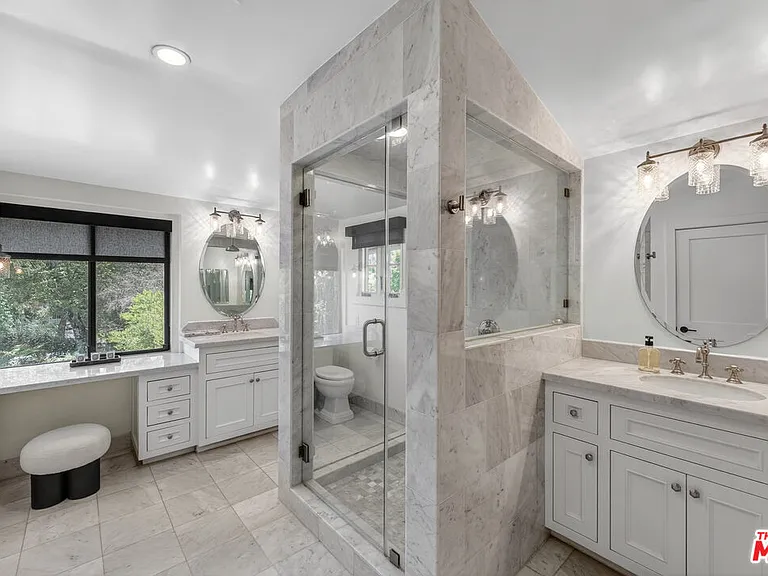 760 S San Rafael Ave — Photo 30