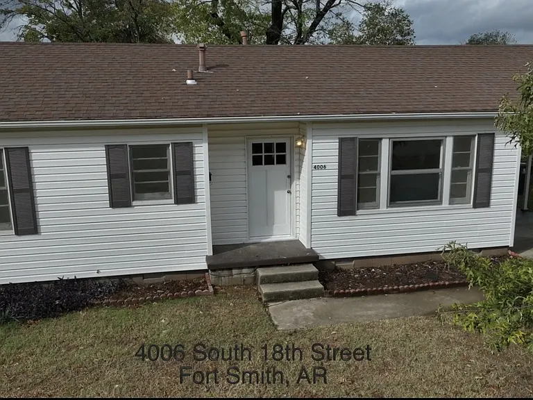 4006 S 18th St — Photo 1