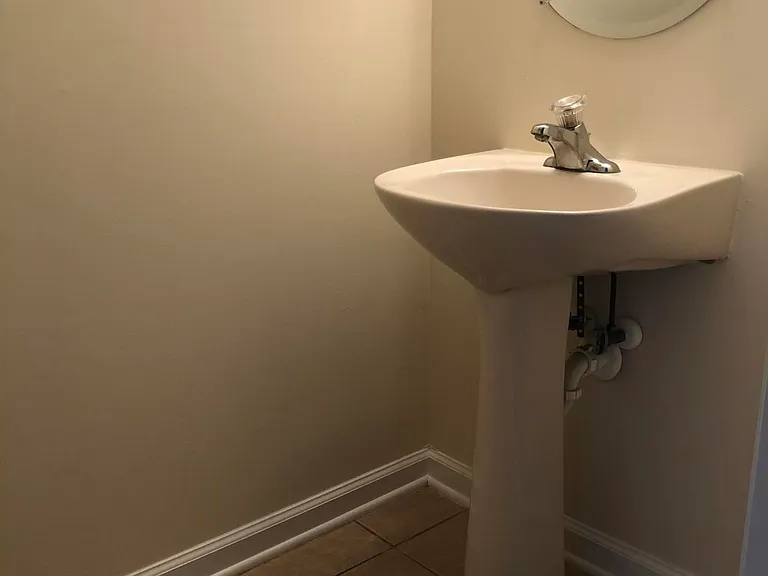 1521 Fieldview Dr — Photo 15