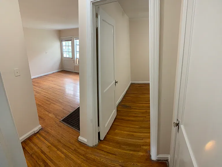 912 Oxmoor Rd — Photo 18
