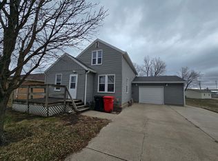 809 Birch Rd, Yankton, SD 57078