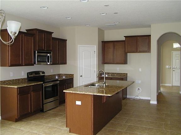 5th image of 163 Compass Rose Dr