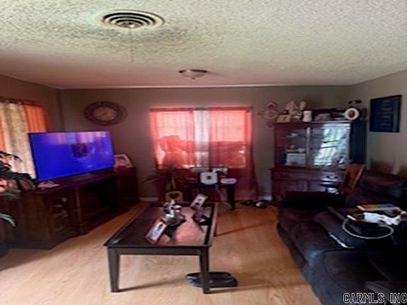 4th image of 1611 Vaughn St