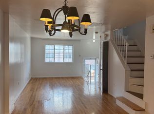 30 Deirdre Ct, Staten Island, NY 10304