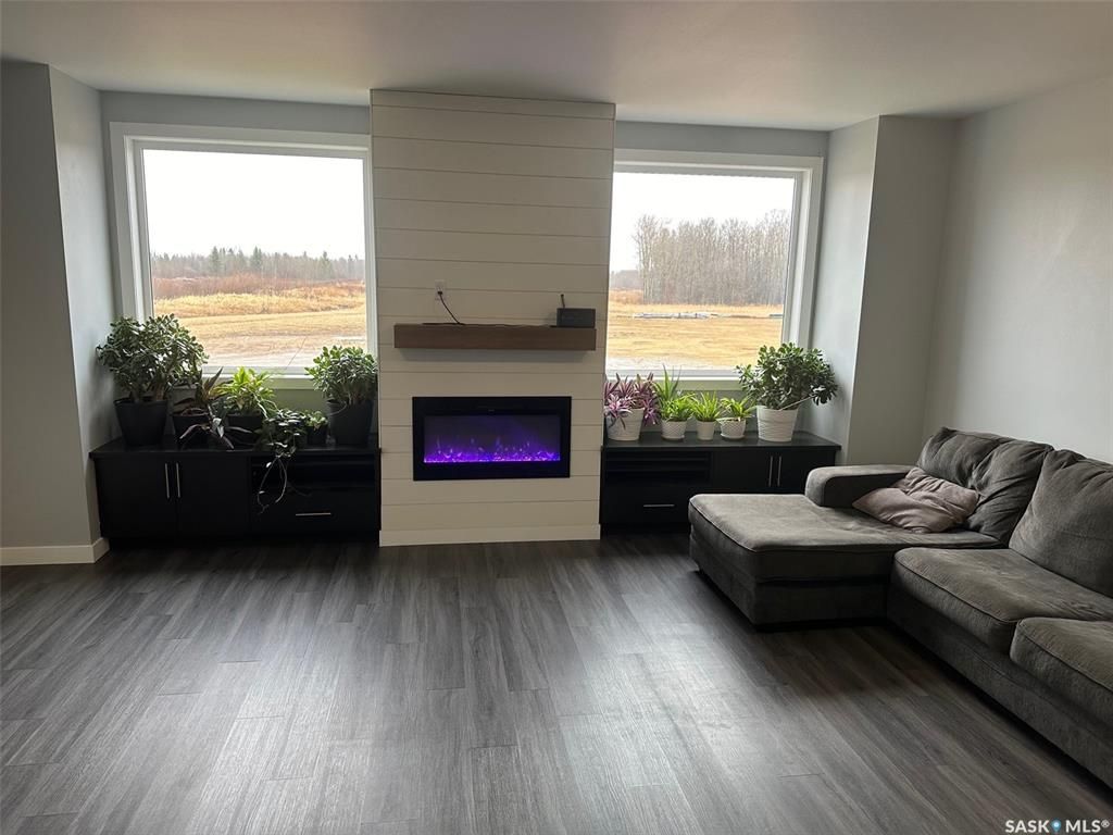 701 Bay STREET, Hudson Bay, SK - More