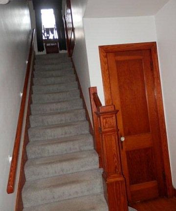 3rd image of 602 W Crawford St