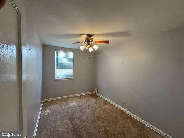 2906 Breezy Ter — Photo 64