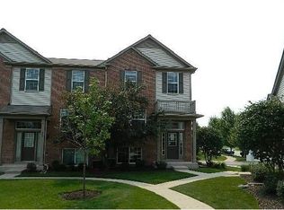 631 Conservatory Ln, Aurora, IL 60502