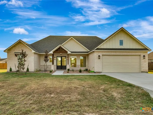 315 Dove Dr, Victoria, TX 77905