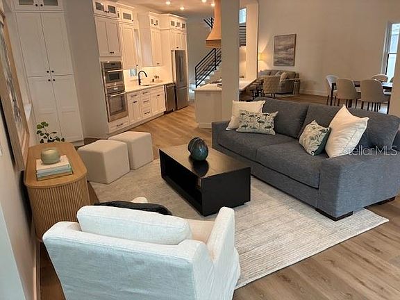 5th image of 2318 Bay St