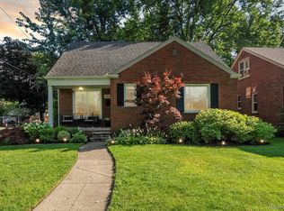 21101 Norwood Dr, Harper Woods, MI 48225
