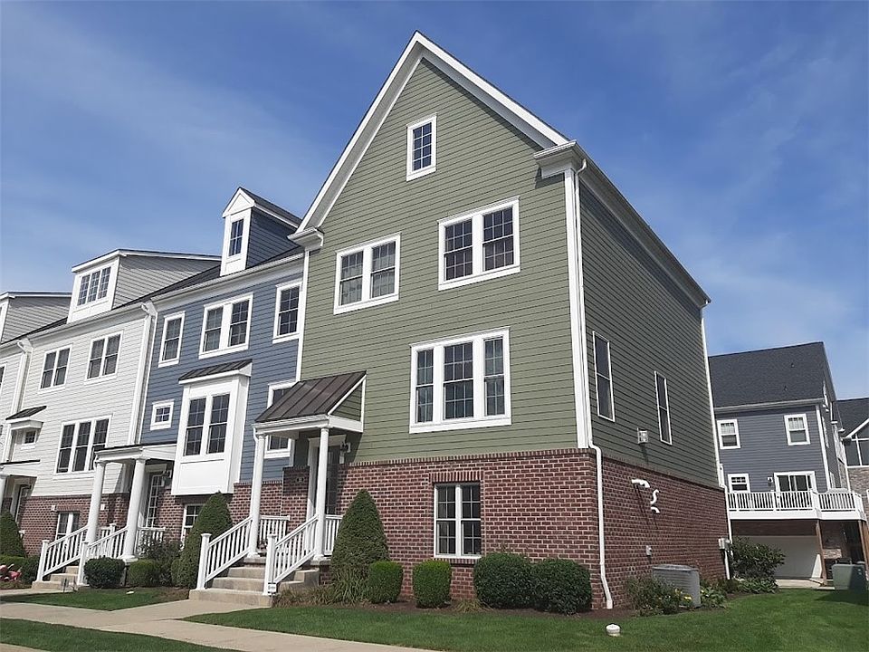 1st image of 221 Riverfront St