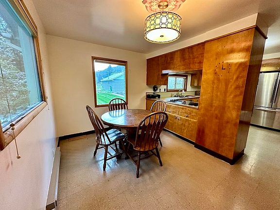 5th image of 113 Pend Oreille Blvd