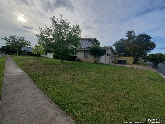 2nd image of 4143 Monaco Dr