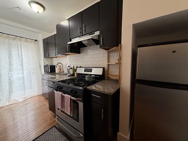 309 Monroe St — Photo 3