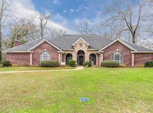 1307 Nottingham St, White Oak, TX 75693