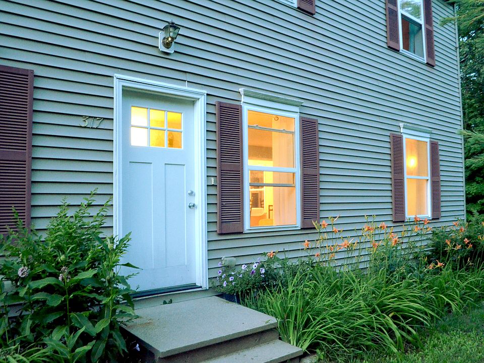 Exterior of Unit B townhouse