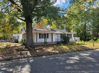317 McLean St, Laurinburg, NC 28352