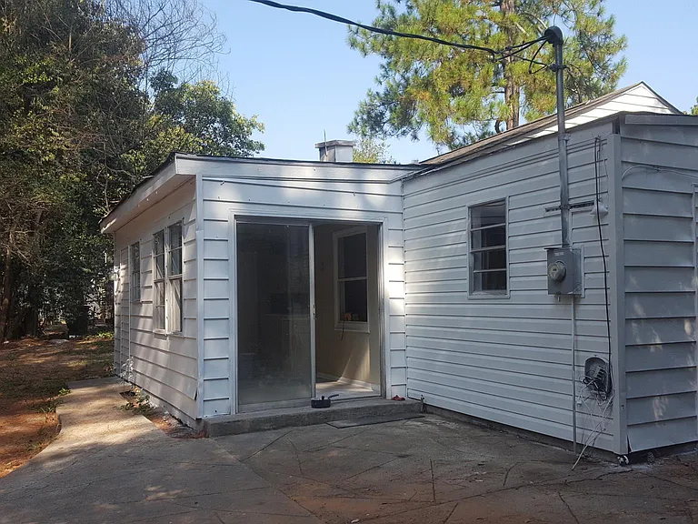 723 Sommer St NE — Photo 16