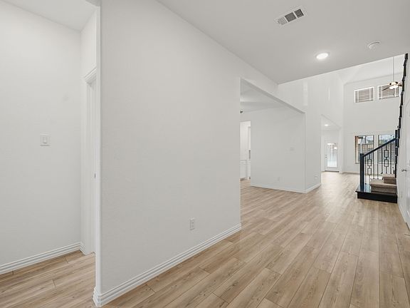 4th image of 2507 Gentle Knoll Dr